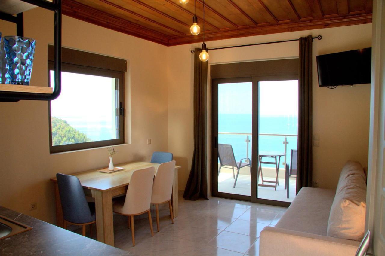 Melikiron Luxury Apartments Agios Nikitas Exterior photo
